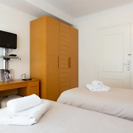 아파트 2-br 2 Min From The Beaches *
